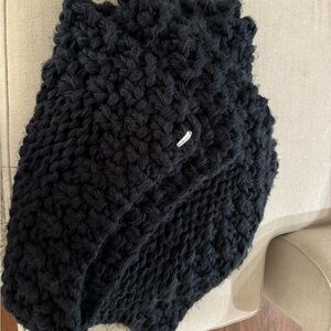 Pottery Barn chunky knitt blanket